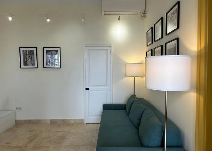 Prestigious Pied A Terre Wignacourt With Views Apartman *