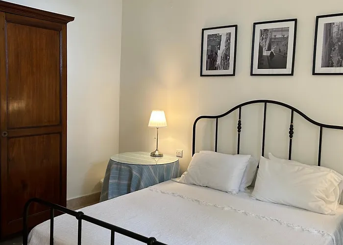 Prestigious Pied A Terre Wignacourt With Views Apartman