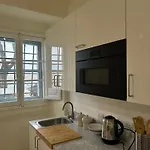 Prestigious Pied A Terre Wignacourt With Views *
