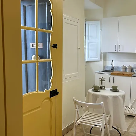 Prestigious Pied A Terre Wignacourt With Views * Valletta